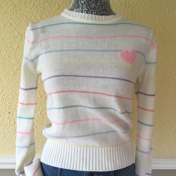 Sweetheart rainbow sweater - Picture 3 of 3